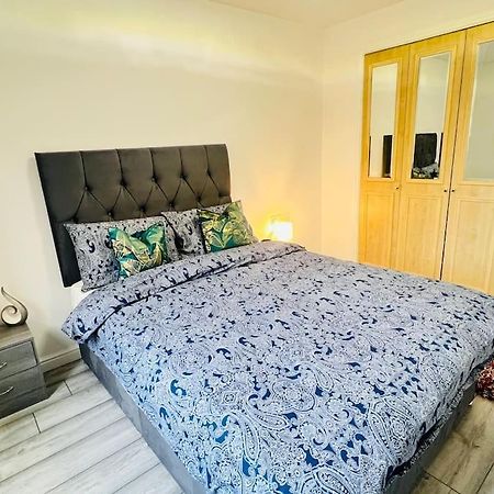Superb 2 Bedroom Apartment With Free Parking Edinburgh Exterior foto